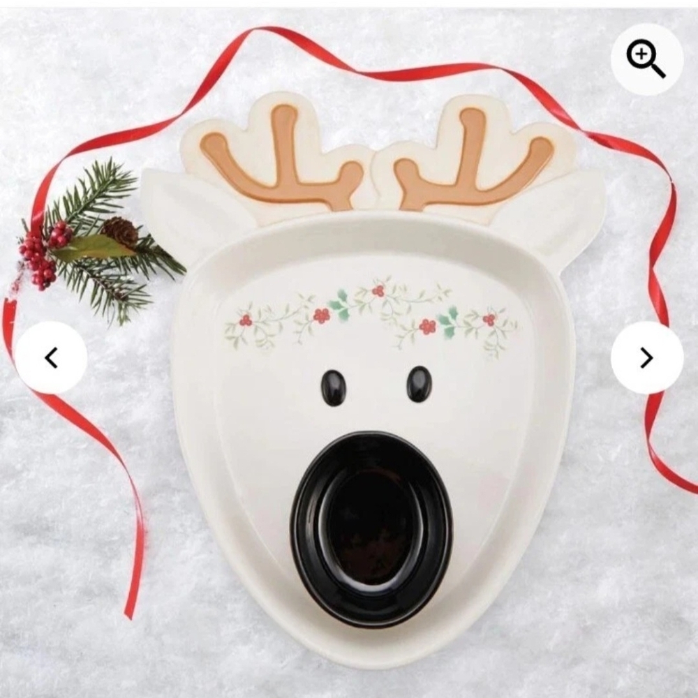 Reindeer Shaped Holiday Platter